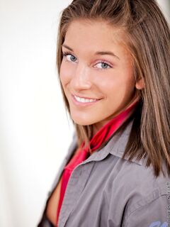 Mischa Brooks Fingers Her Perfectly Pink Pussy!