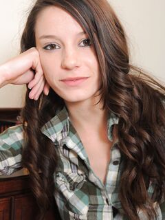 Rilee Marks Gets Her Sweet Pussy Dripping Wet!