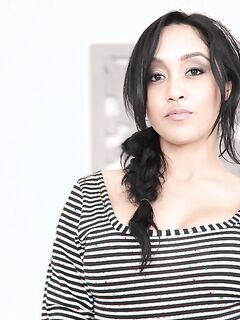 Honey Luau Threesome Sex Pictures!