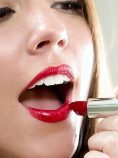 Maddy O'Reilly Shows Off That Sweet Wet Snatch!