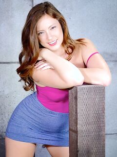 Maddy Oreilly Fucking A Machine And One Black And One White Cock!