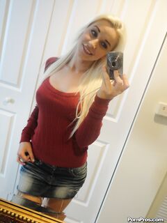 Stevie Shae Selfies Ends Up Getting Her Laid!