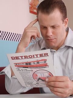 Victoria Di Prada Servers Up Her Hot Ass!